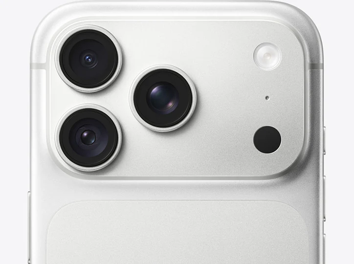 iPhone 18 Pro в серебристом цвете